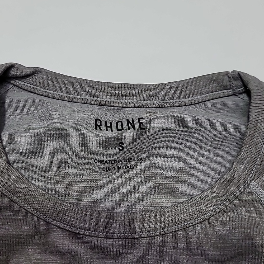 Rhone  essential Training shirt - Picture 8 of 12
